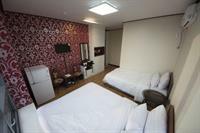 K-guesthouse Sinchon 1 2*
